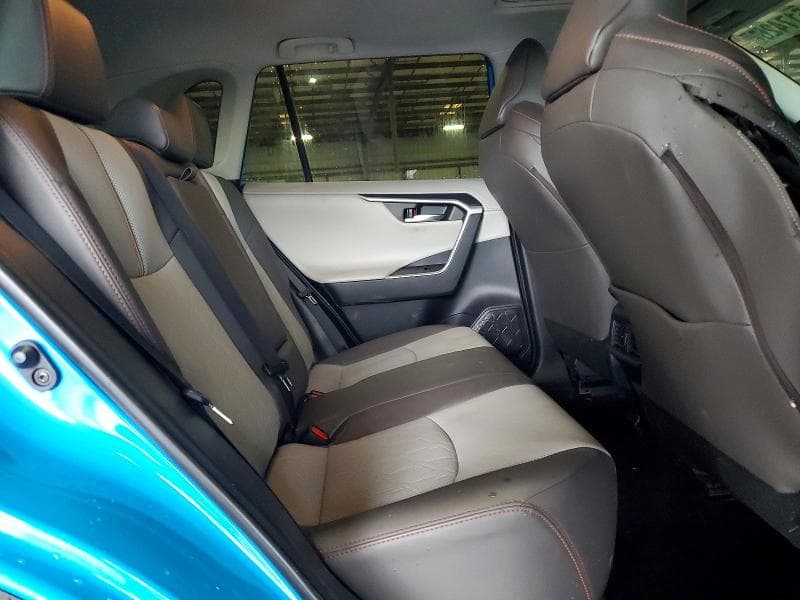 2019 TOYOTA RAV4 ADVENTURE 10