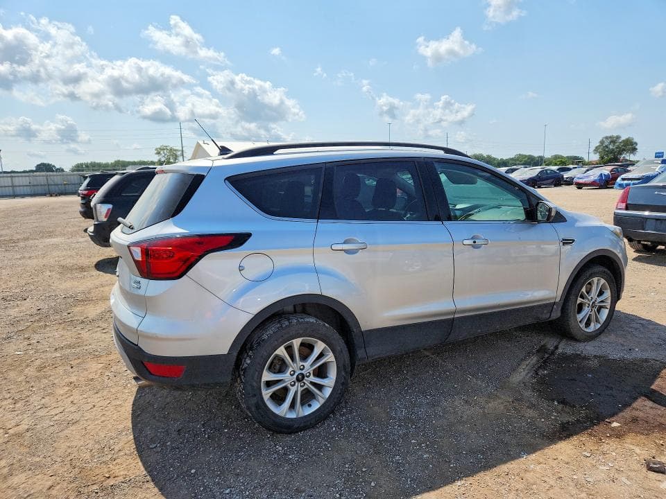 2019 FORD ESCAPE SEL 3