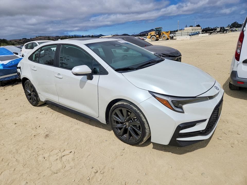 2024 TOYOTA COROLLA XSE 4