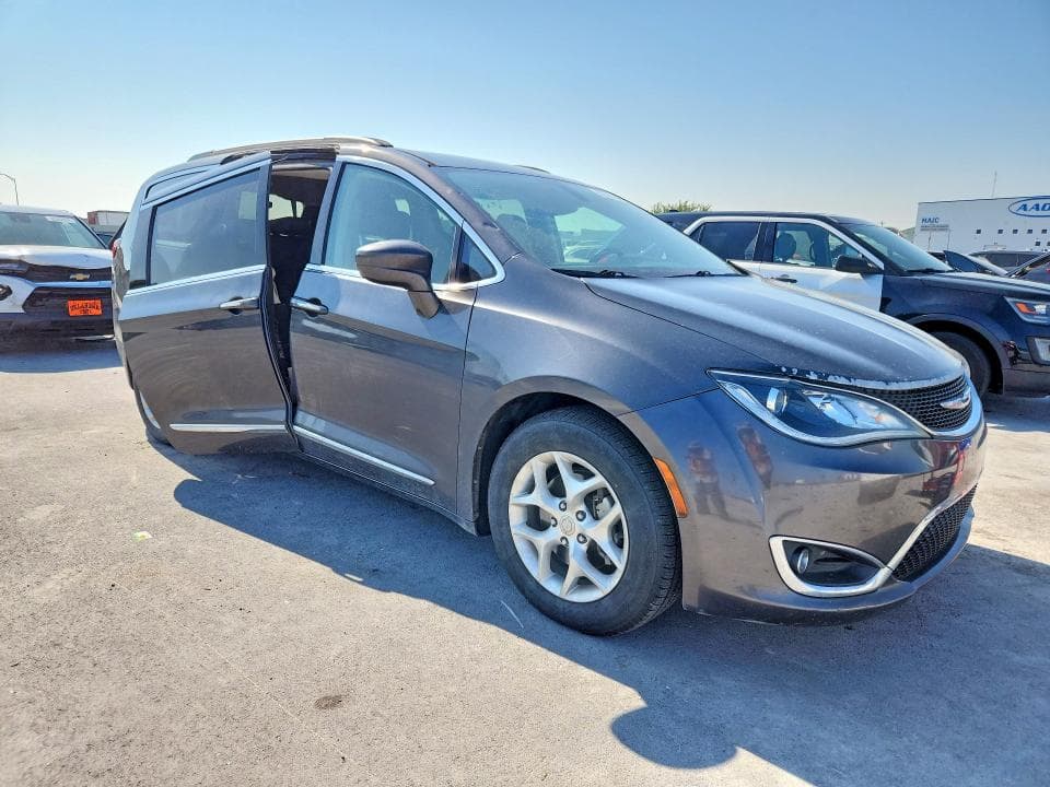 2017 CHRYSLER PACIFICA TOURING L 4