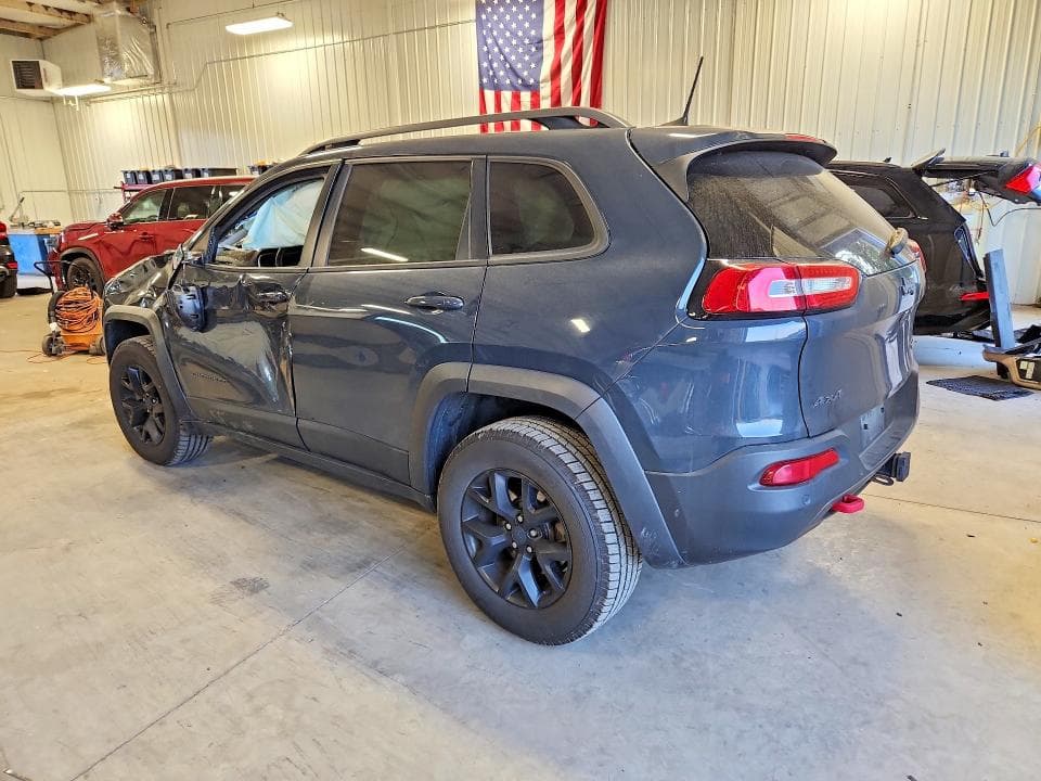 2017 JEEP CHEROKEE TRAILHAWK 2