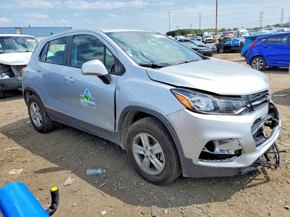 2019 CHEVROLET TRAX LS 4