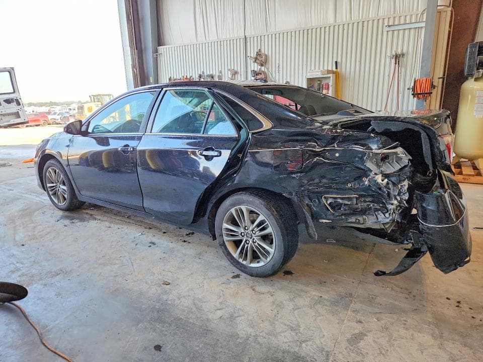 2017 TOYOTA CAMRY SE 2