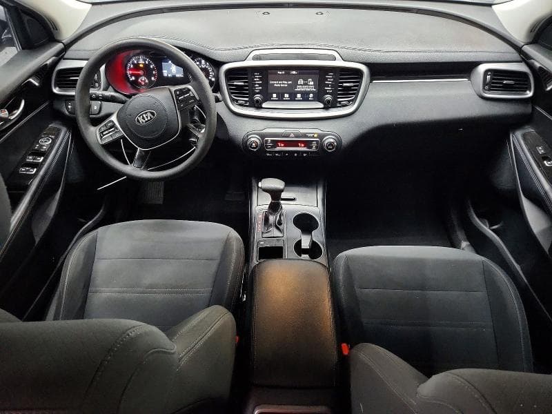 2019 KIA SORENTO LX V6 8