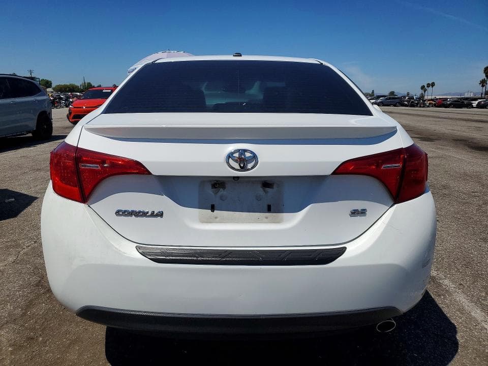 2017 TOYOTA COROLLA SE 6