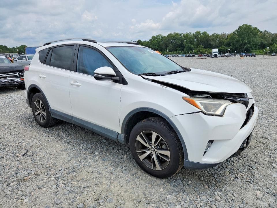 2018 TOYOTA RAV4 XLE 4
