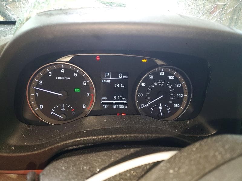 2017 HYUNDAI ELANTRA SE 9