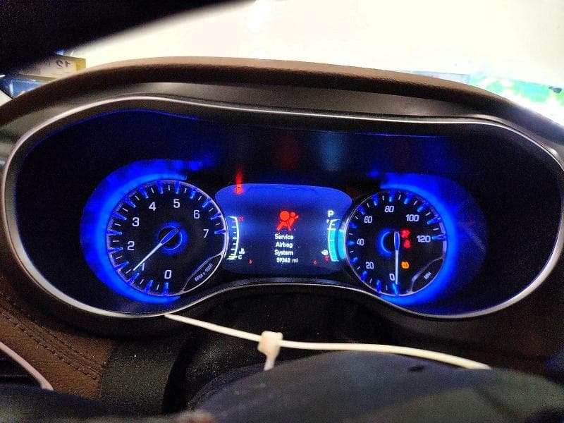 2017 CHRYSLER PACIFICA LIMITED 9