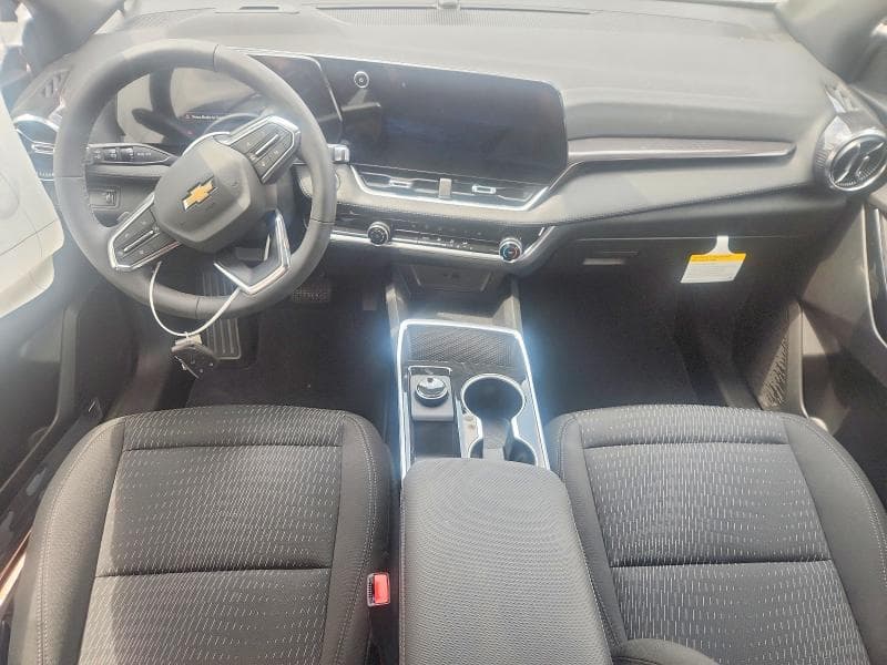 2027 CHEVROLET EQUINOX LT 8