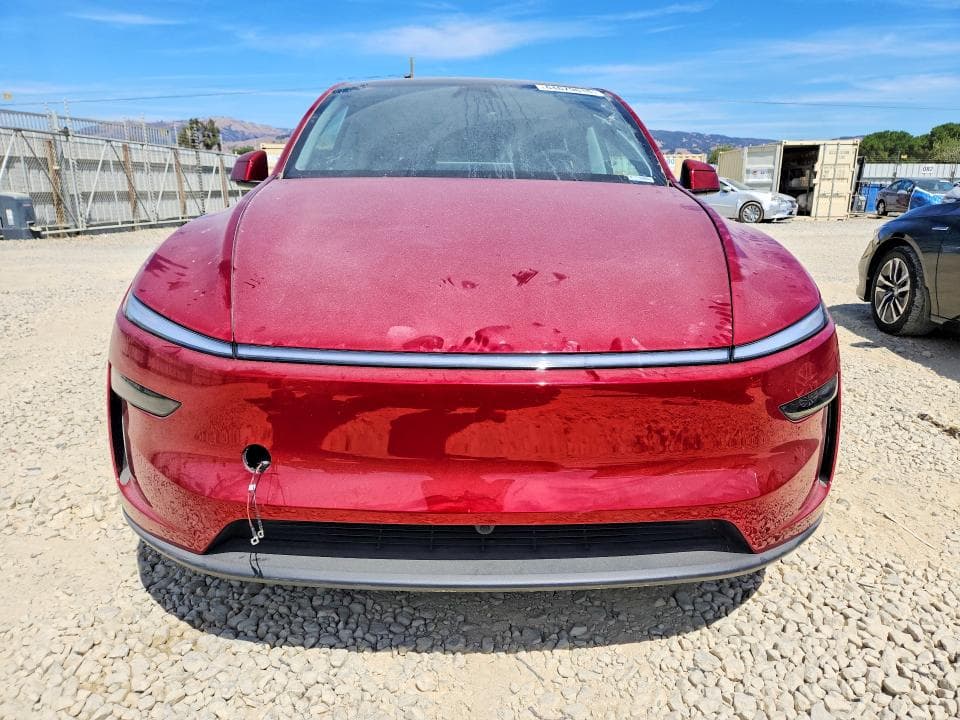 2026 TESLA MODEL Y 5