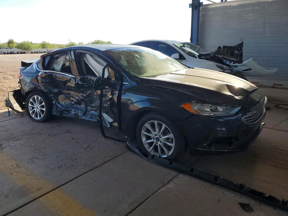 2017 FORD FUSION SE 4