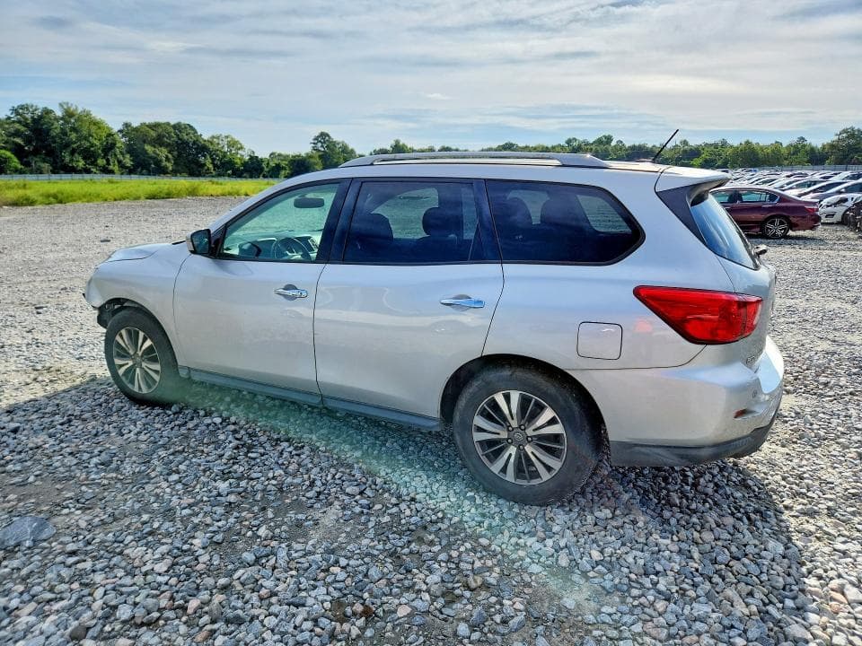 2017 NISSAN PATHFINDER SV 2