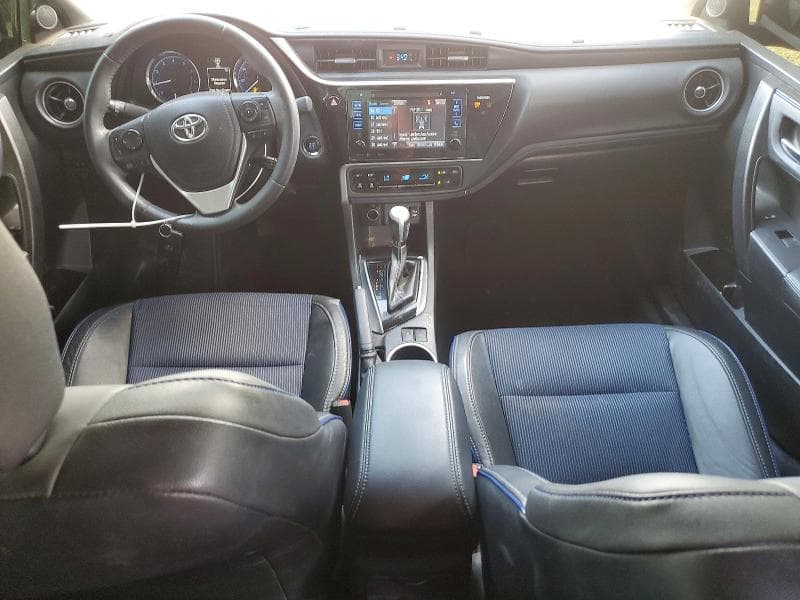 2017 TOYOTA COROLLA SE 8