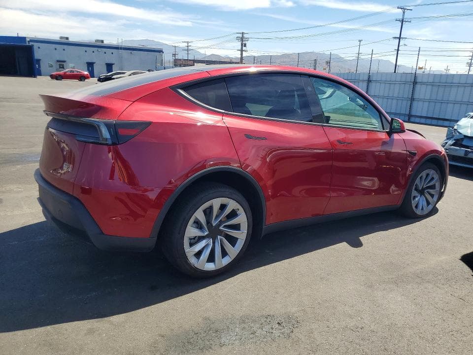 2026 TESLA MODEL Y 3