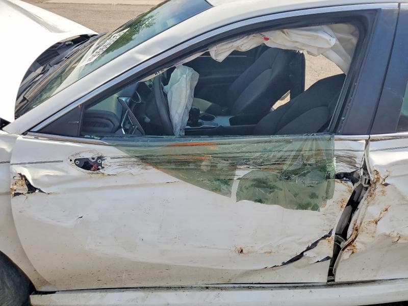 2018 TOYOTA CAMRY LE 7