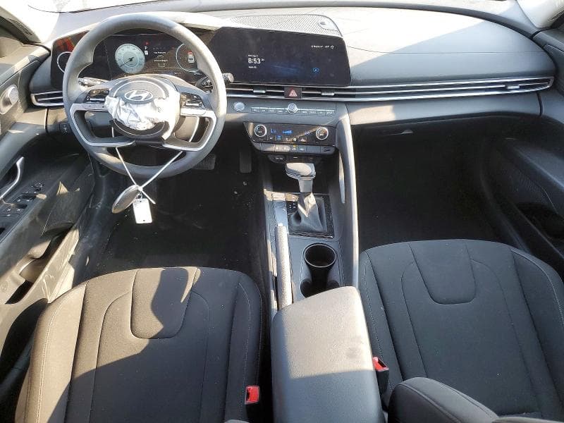 2024 HYUNDAI ELANTRA SEL 8