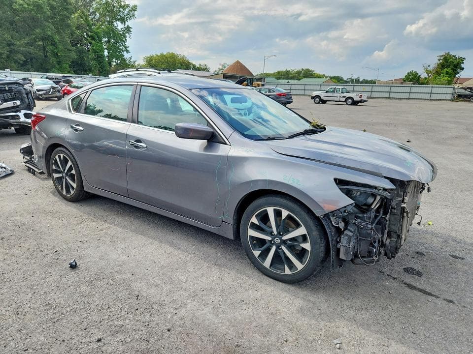 2018 NISSAN ALTIMA 2.5 SR 4