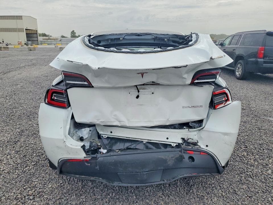 2021 TESLA MODEL Y 6