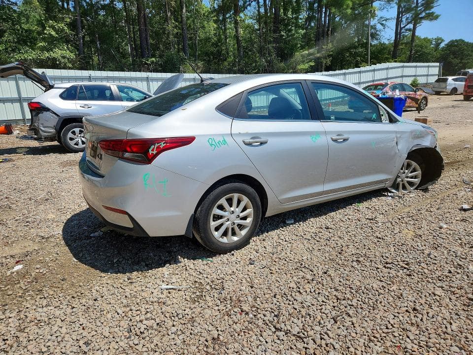 2019 HYUNDAI ACCENT SEL 3