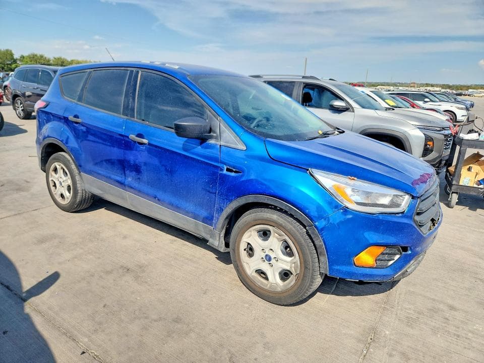 2017 FORD ESCAPE S 4