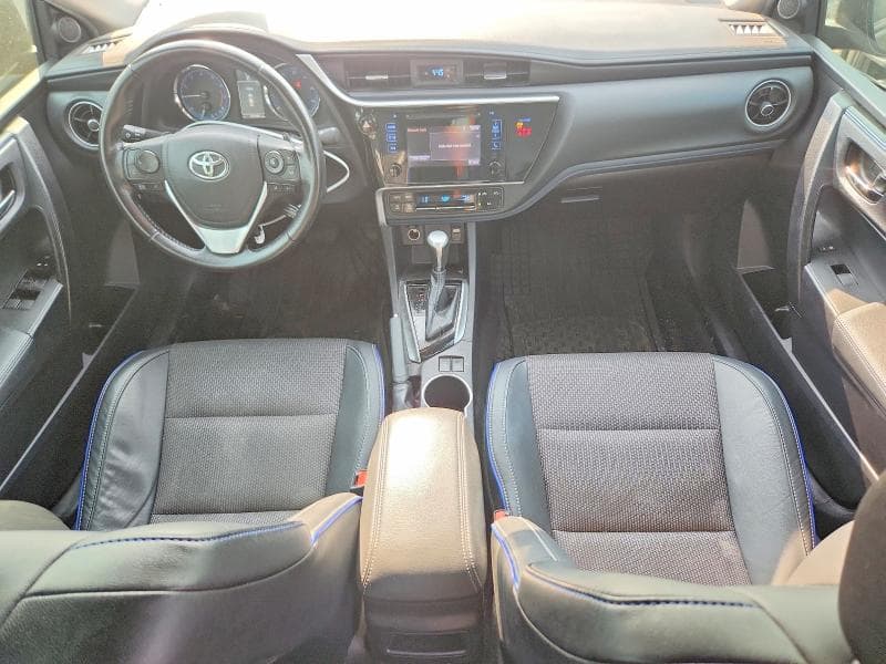 2019 TOYOTA COROLLA SE 8