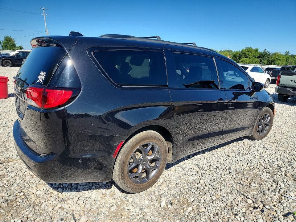 2018 CHRYSLER PACIFICA TOURING L PLUS 3