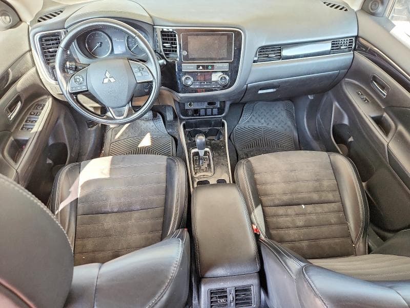 2019 MITSUBISHI OUTLANDER SE 8