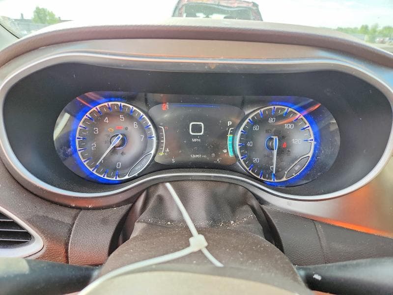 2017 CHRYSLER PACIFICA TOURING L PLUS 9
