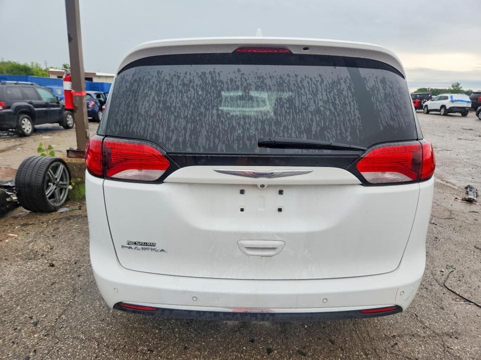 2017 CHRYSLER PACIFICA TOURING L 6