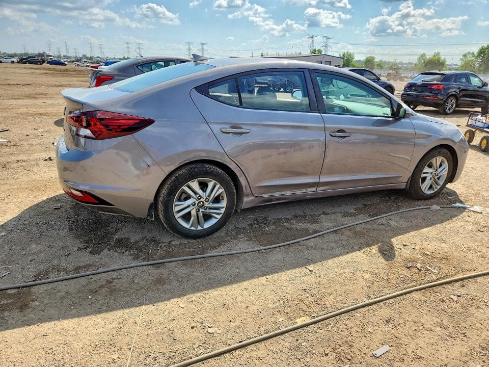 2020 HYUNDAI ELANTRA SEL 3