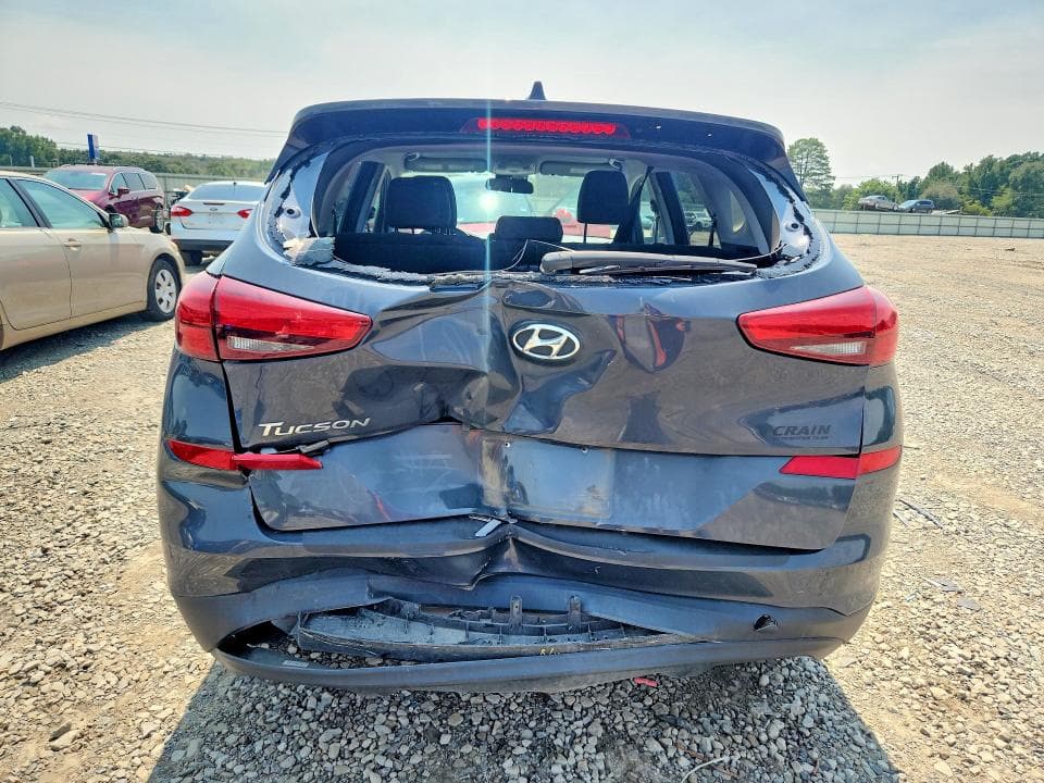 2020 HYUNDAI TUCSON SE 6
