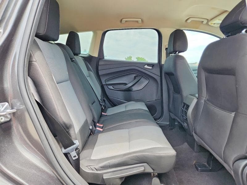 2017 FORD ESCAPE SE 11