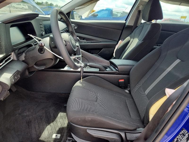 2025 HYUNDAI ELANTRA SE 7