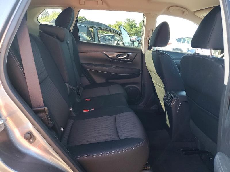 2018 NISSAN ROGUE SV 10