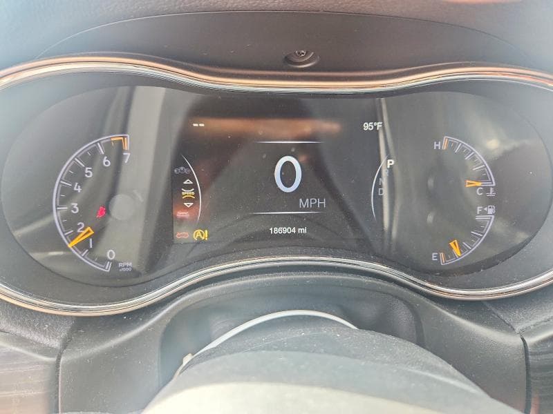 2020 JEEP GRAND CHEROKEE LAREDO 9