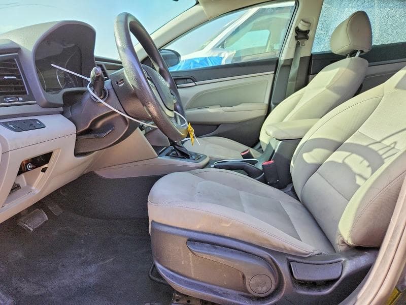 2017 HYUNDAI ELANTRA SE 7