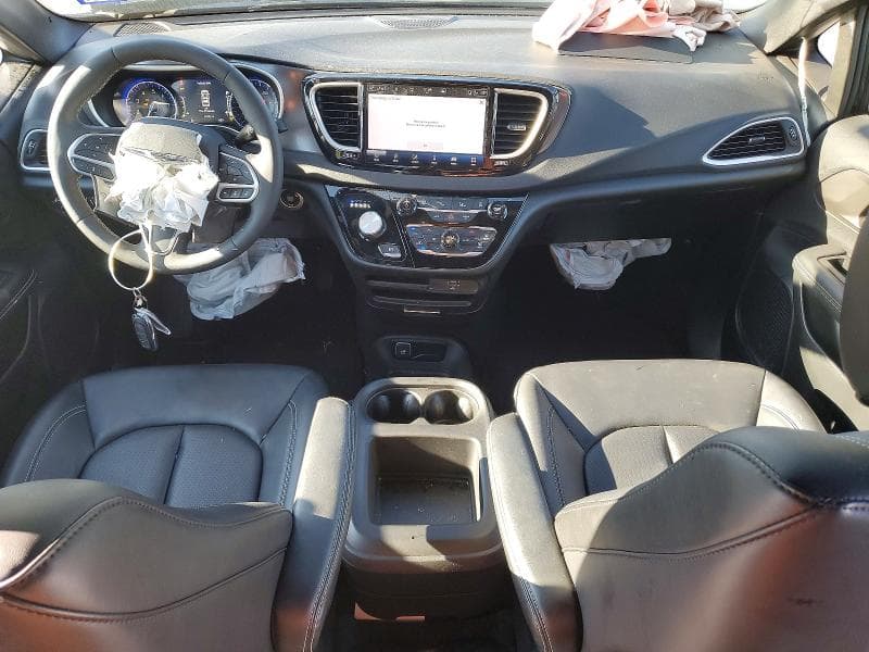 2026 CHRYSLER PACIFICA SELECT 8