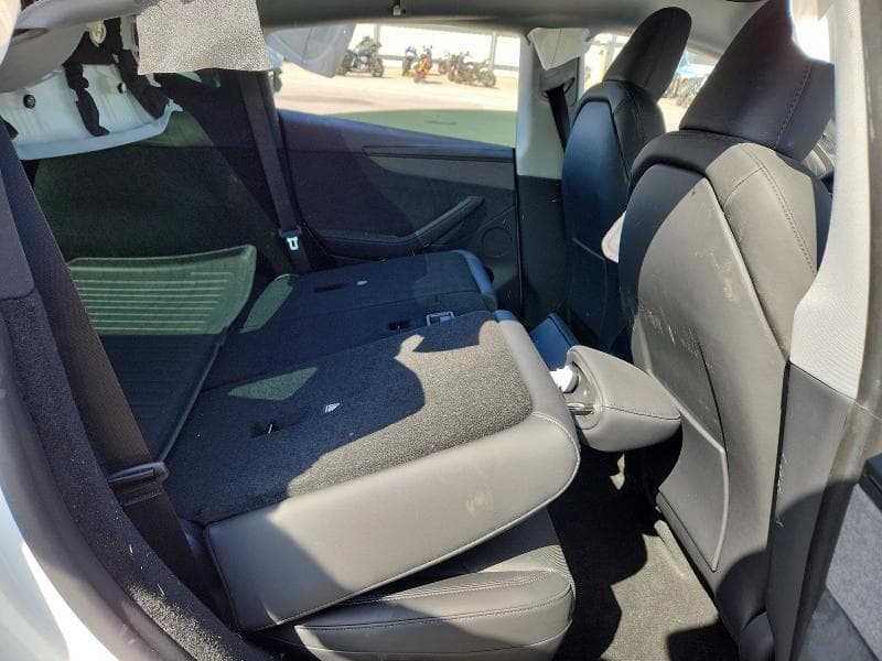 2026 TESLA MODEL Y 11