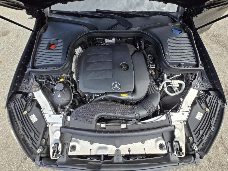 2022 MERCEDES-BENZ GLC 300 4MATIC 7