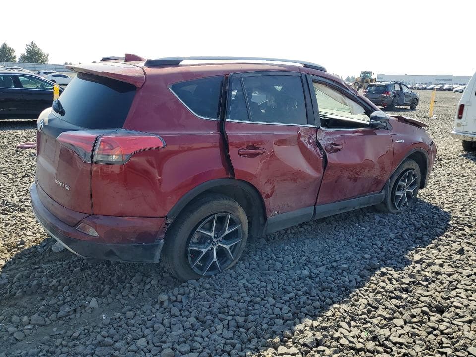 2018 TOYOTA RAV4 HV SE 3