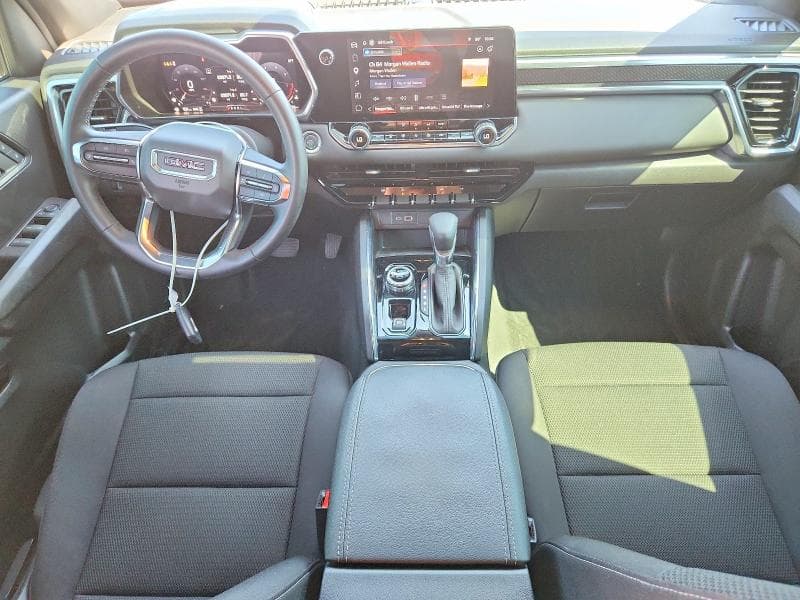 2024 GMC CANYON ELEVATION 8