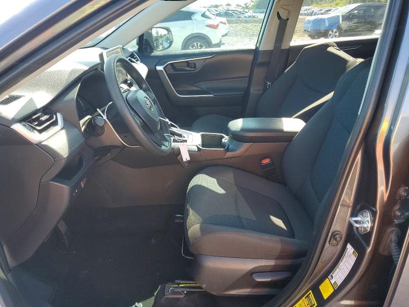 2025 TOYOTA RAV4 LE 7