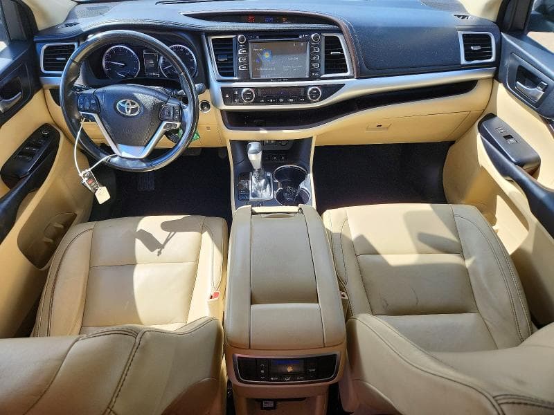 2018 TOYOTA HIGHLANDER XLE 8