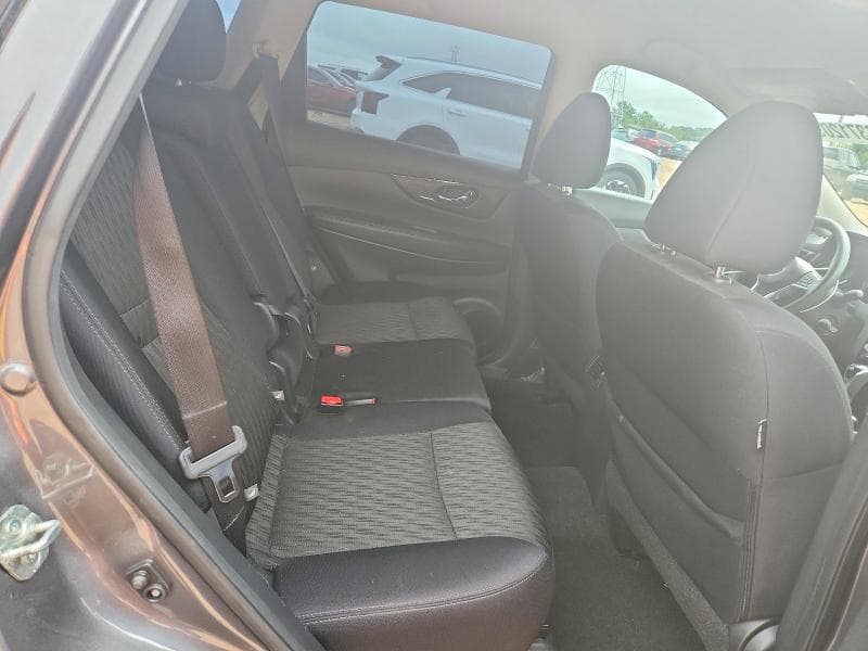 2018 NISSAN ROGUE S 11