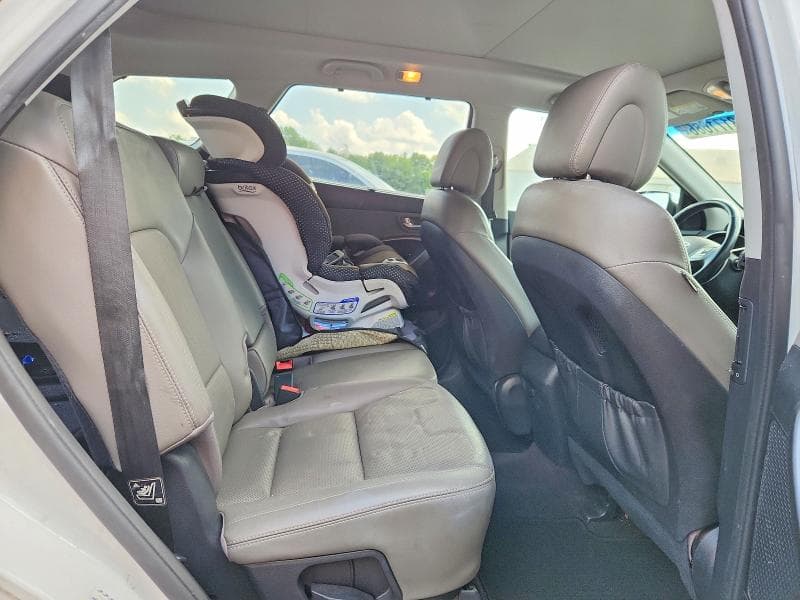 2017 HYUNDAI SANTA FE SE ULTIMATE 10