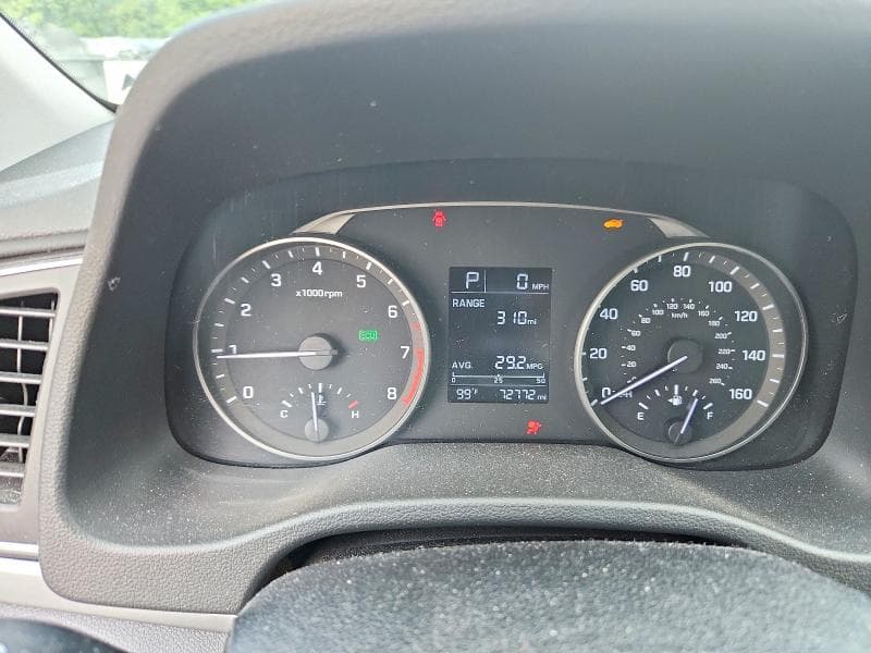 2018 HYUNDAI ELANTRA SE 9