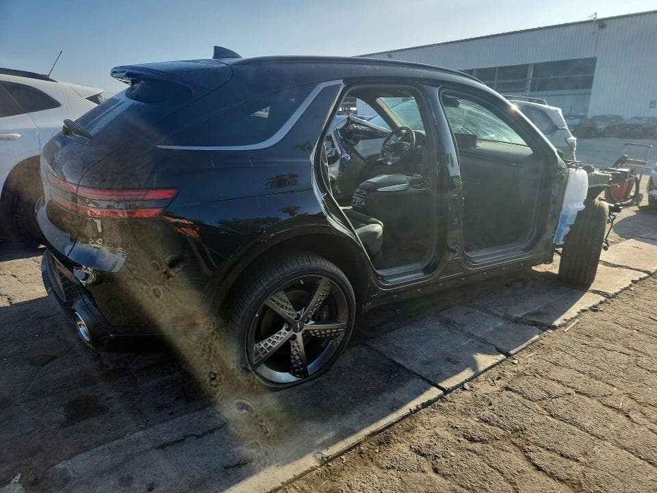 2025 GENESIS GV70 2.5T STANDARD 3