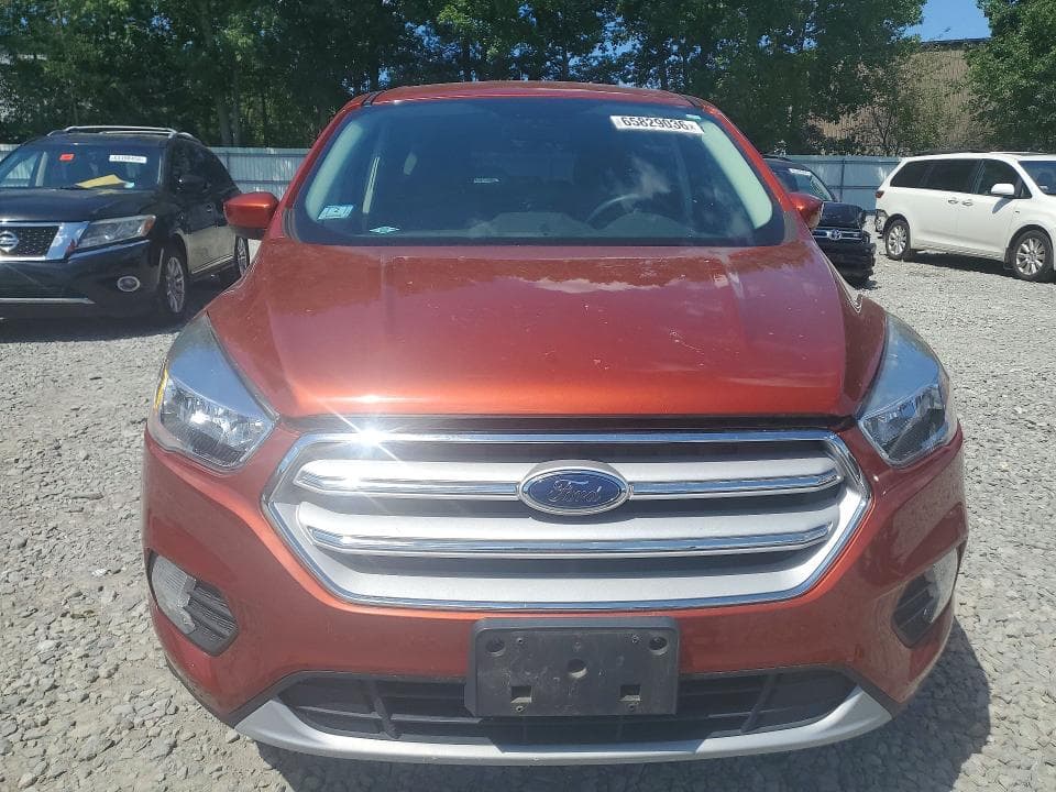 2019 FORD ESCAPE SE 5