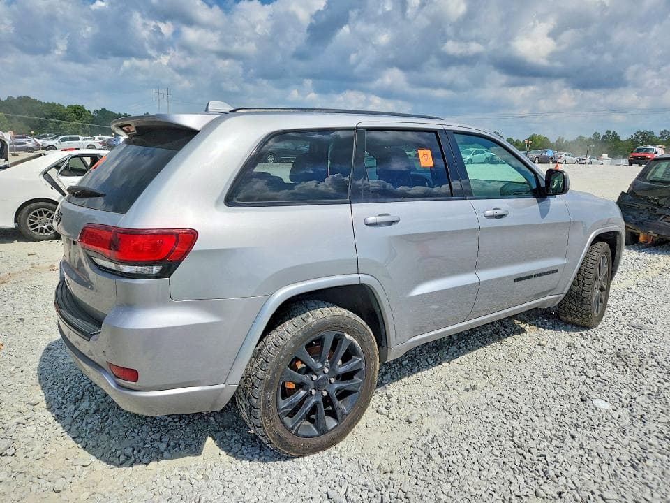 2018 JEEP GRAND CHEROKEE LAREDO 3