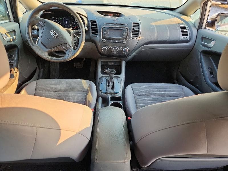 2017 KIA FORTE LX 8